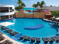 Krystal Grand Cancun