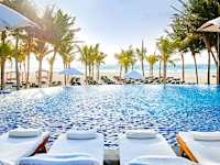 Royal Hideaway Playacar