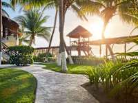 Desire Riviera Maya Resort