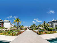 Majestic Elegance Costa Mujeres