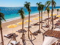 The Fives Oceanfront Puerto Morelos