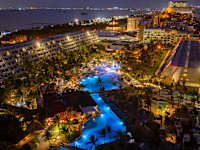 The Grand Oasis Cancun