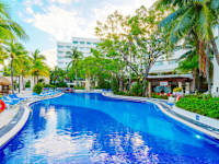 Grand Oasis Palm