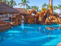 Luna Palace Hotel and Suites