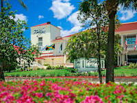 Breezes Bahamas