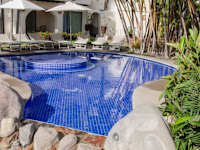 Plaza Pelicanos Grand Beach Resort