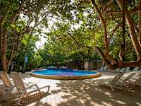 Paradise Beach Hotel 