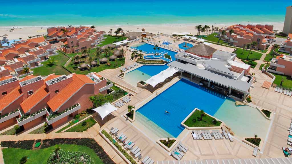 Wyndham Grand Cancun All Inclusive Resort and Villas 