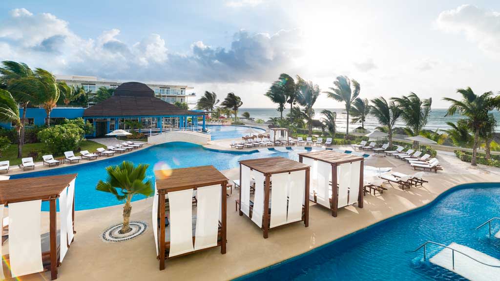 Azul Beach Resort Riviera Cancun by Karisma