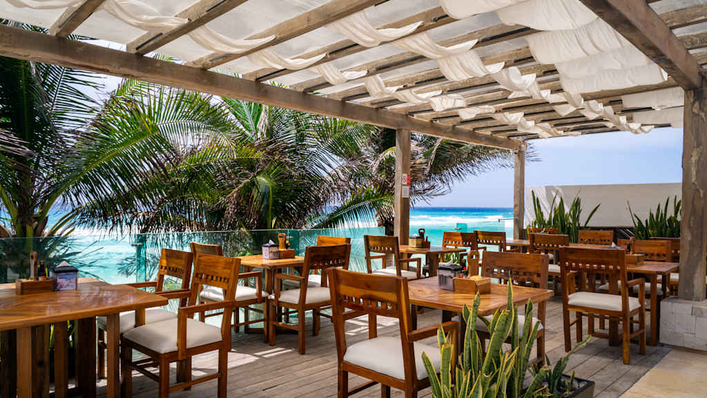 Flamingo Cancun Resort