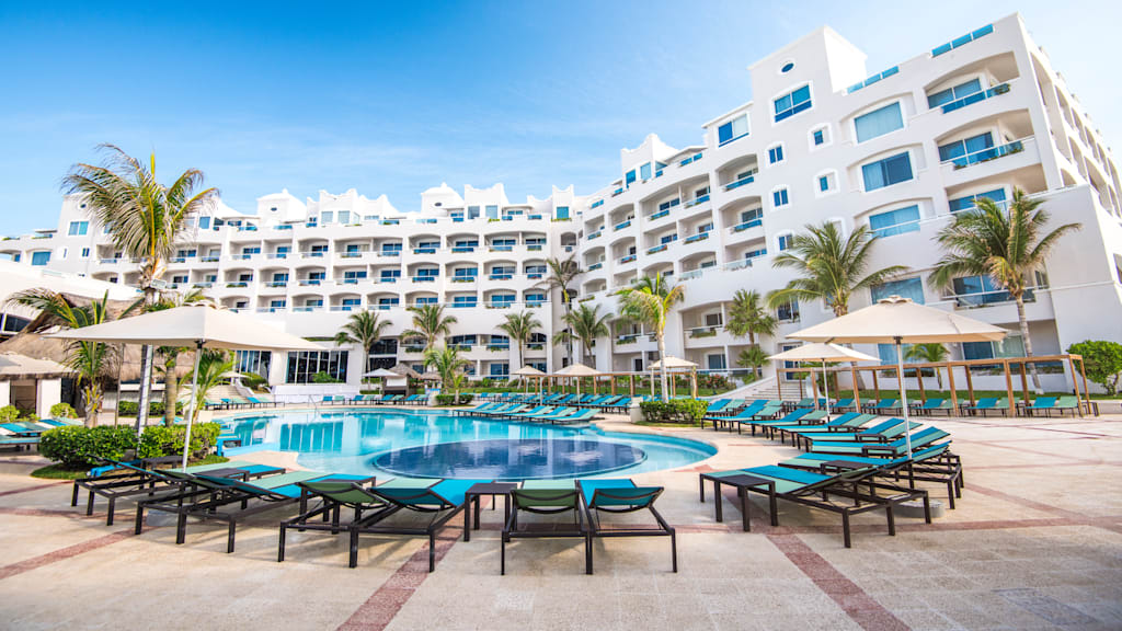 Wyndham Alltra Cancun