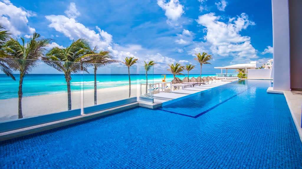 Wyndham Alltra Cancun