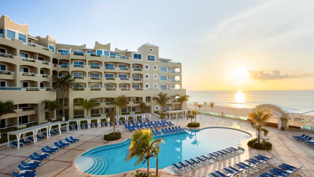 Wyndham Alltra Cancun