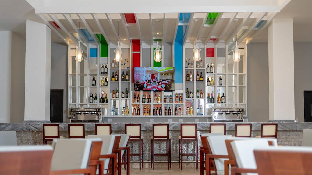 Gran Muthu Ensenada