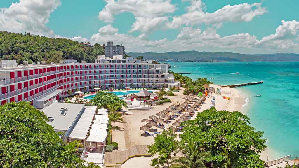 Grand Decameron Cornwall Beach, A Trademark All-Inclusive Resort