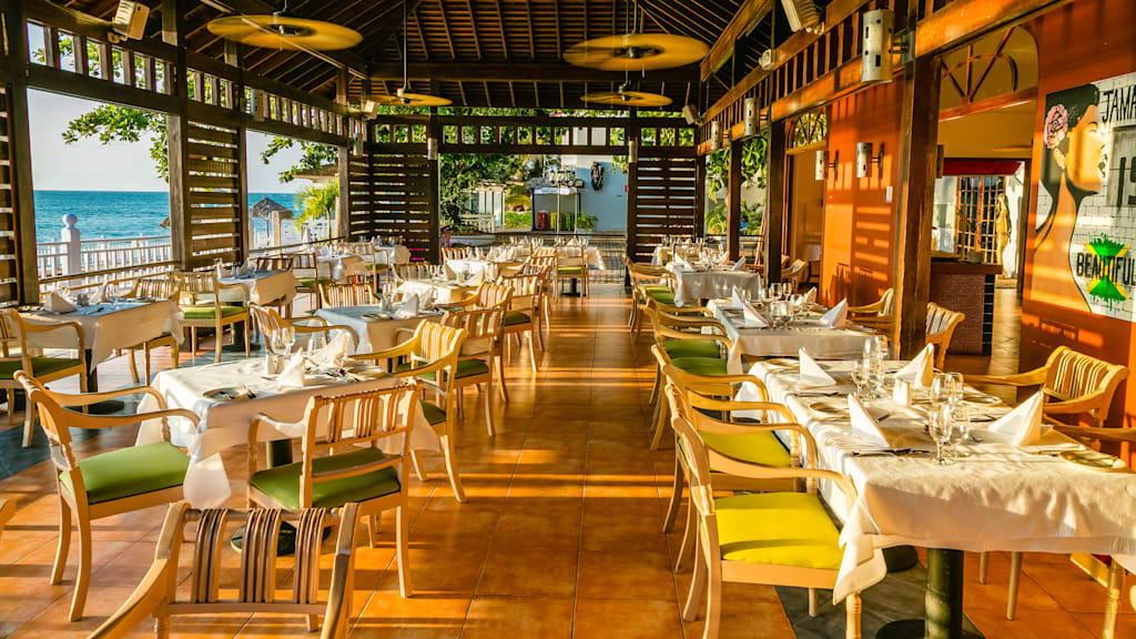 Grand Decameron Montego Beach, A Trademark All-Inclusive Resort