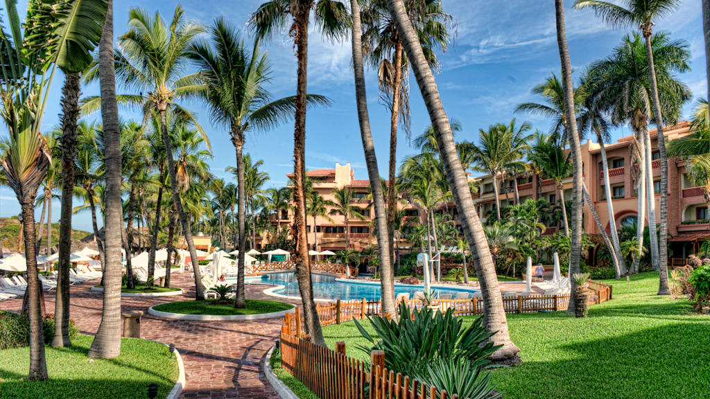 Pueblo Bonito Mazatlan Beach Resort