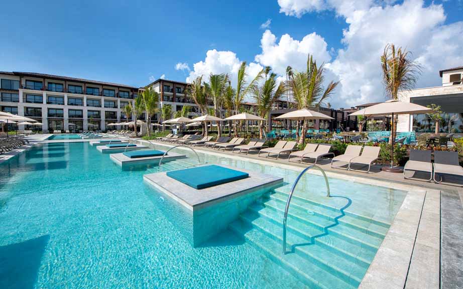 Adults Only Club at Lopesan Costa Bavaro