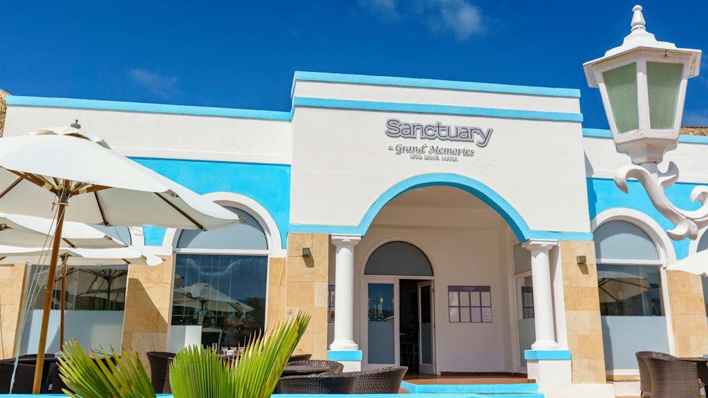 Sanctuary at Grand Memories Santa Maria