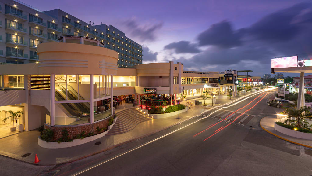 Sonesta Maho Beach Resort Casino and Spa