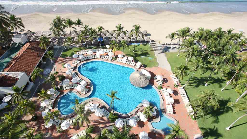 Hotel Emporio Ixtapa