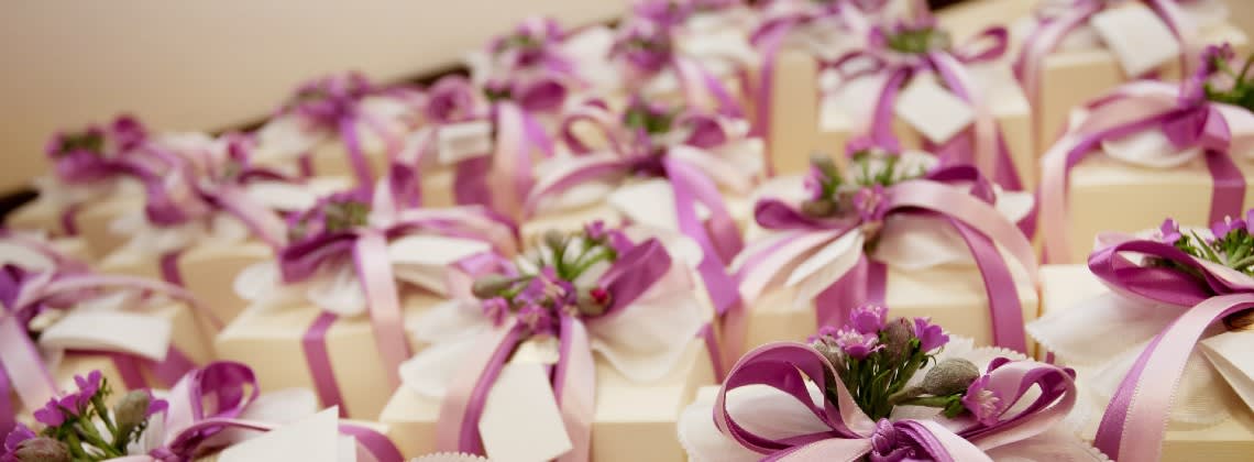 Unique destination-inspired wedding favours guests will appreciate