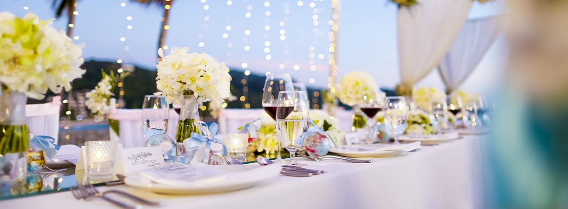 Add a holiday twist to your destination wedding