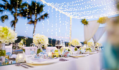 Add a holiday twist to your destination wedding