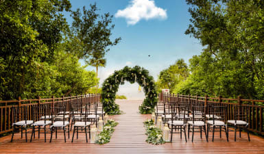 Navigating the dos and don’ts for your dream destination wedding