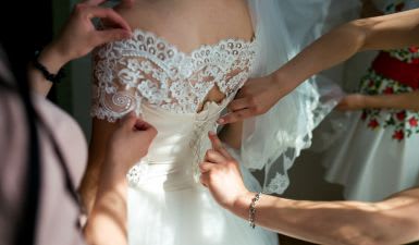 Dressing for ”I do” abroad: Choosing the perfect destination wedding attire