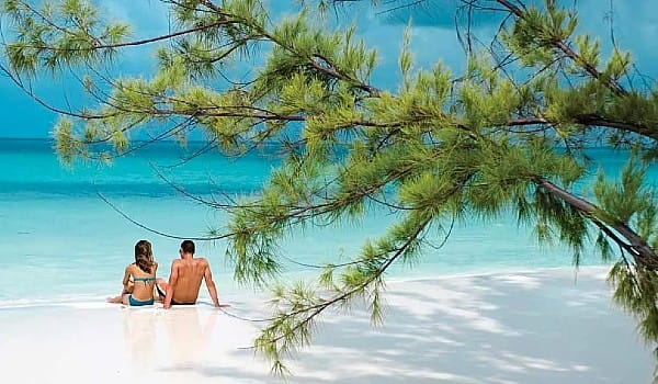 Castaway in Cayo Largo: Image