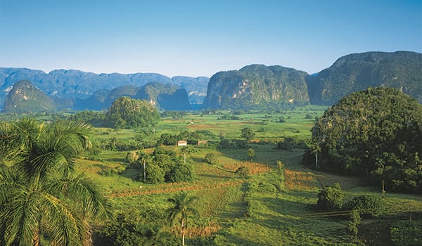 Blog: Discover the rolling hills of Viñales Valley image