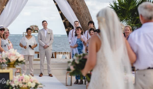 Blog: Walk down the aisle to your perfect melody image