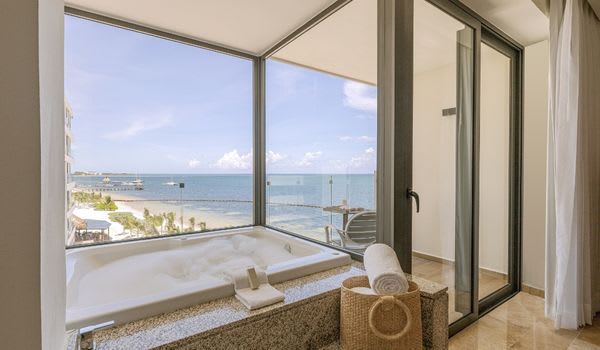 Blog: Livin’ la vida luxury in paradise! image