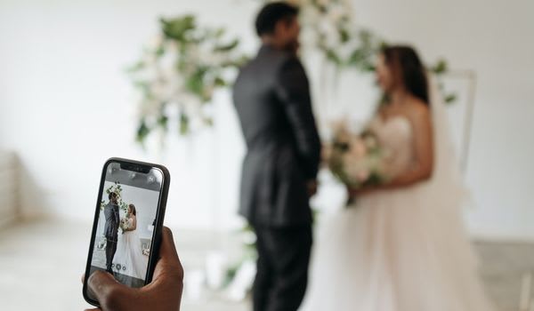 Blog: Wedding inspo in the palm of your hand image