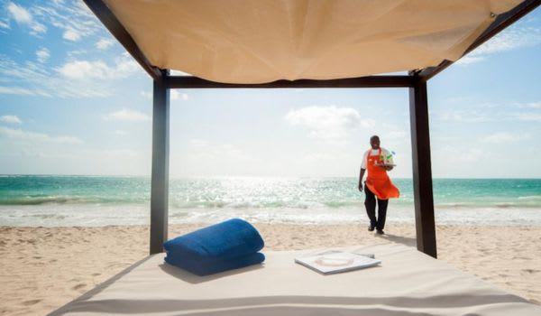 Blog: Solo travellers who know their worth image