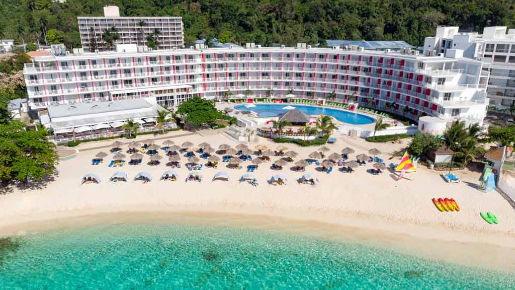 Royal Decameron Cornwall Beach - Sunwing.ca