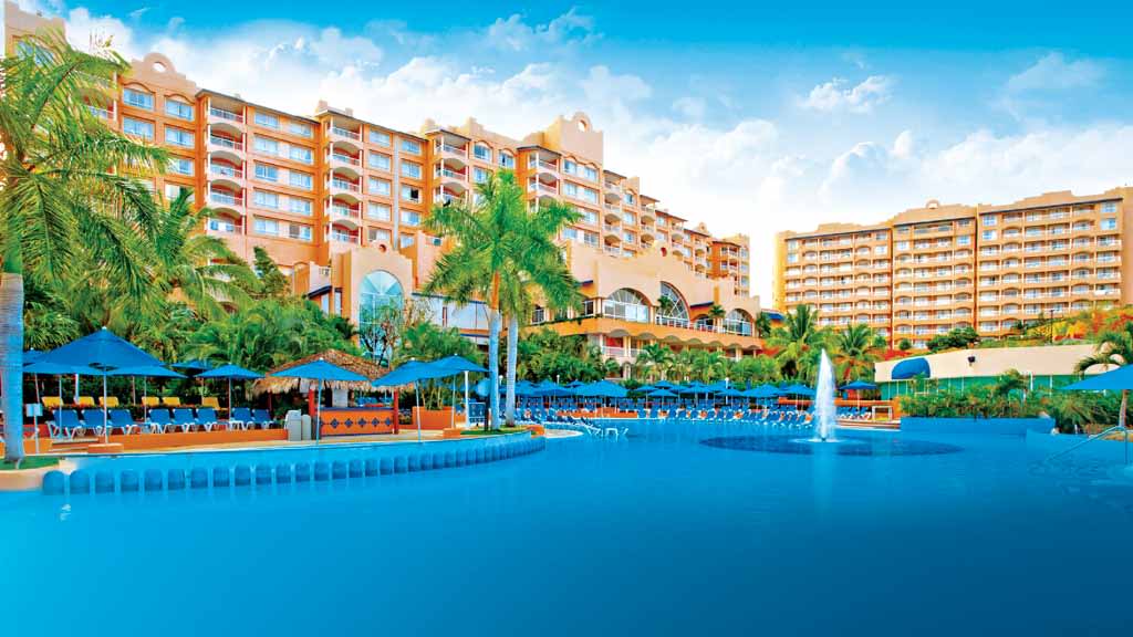 Azul Ixtapa Resort