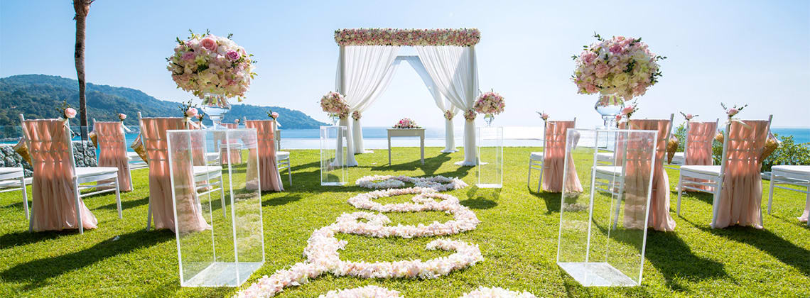 Destination wedding steals