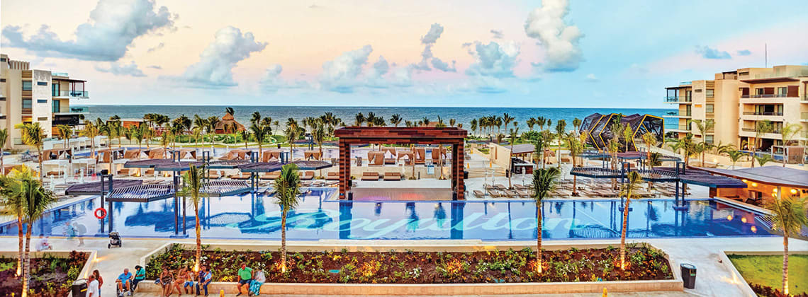 Resort Spotlight: Royalton Luxury Resorts