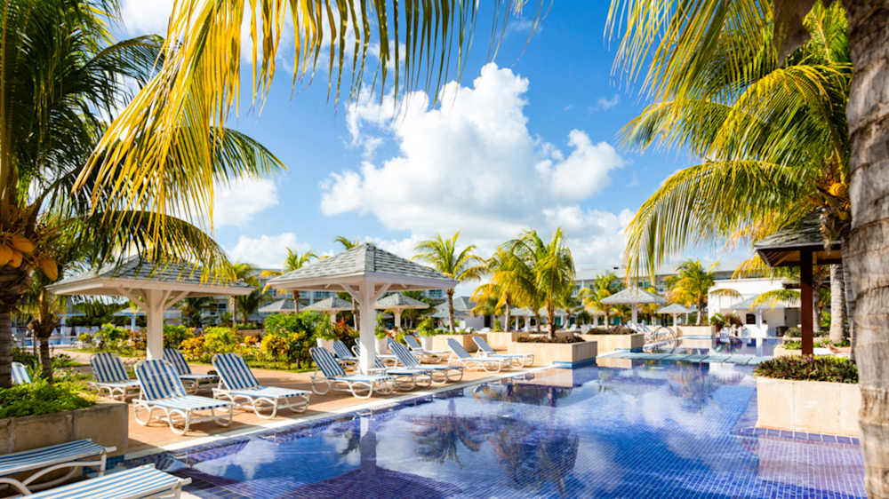 Packages : Resort spotlight : Valentin Cuba : Image