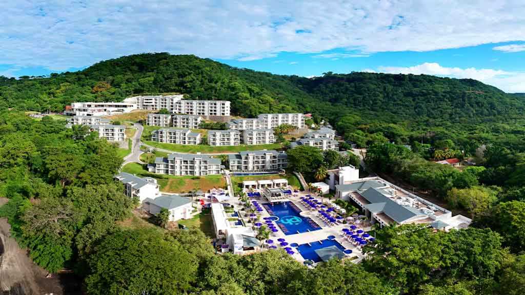 Packages : Valentine’s sale : Featured resort (Planet Hollywood Costa Rica) : Image