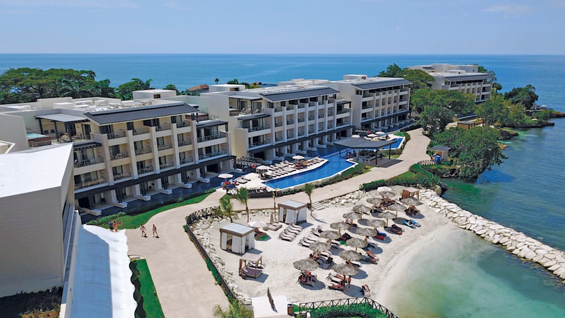 Packages : Best of the best : Best 5 star resorts in Jamaica : Hideaway at Royalton Negril : Image