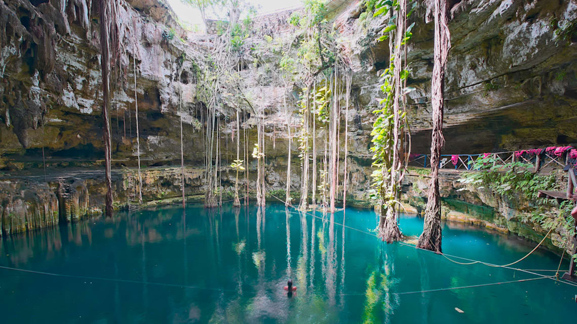 Best of the best : Must-Visit Mexican Cenotes : Cenote Oxman : Image