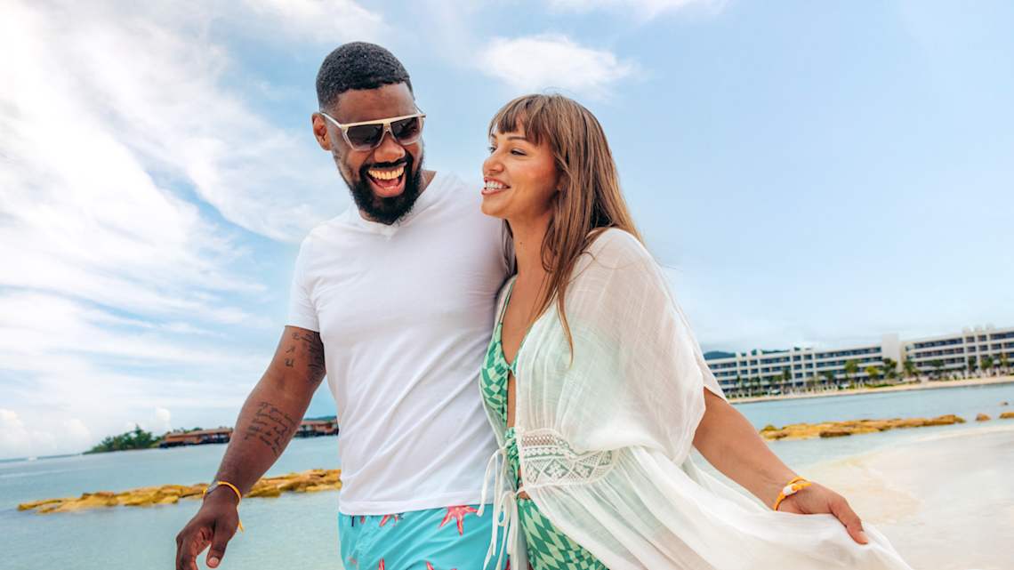 WestJet : WestJet Rewards program : Travel and lifestyle benefits : Image 1