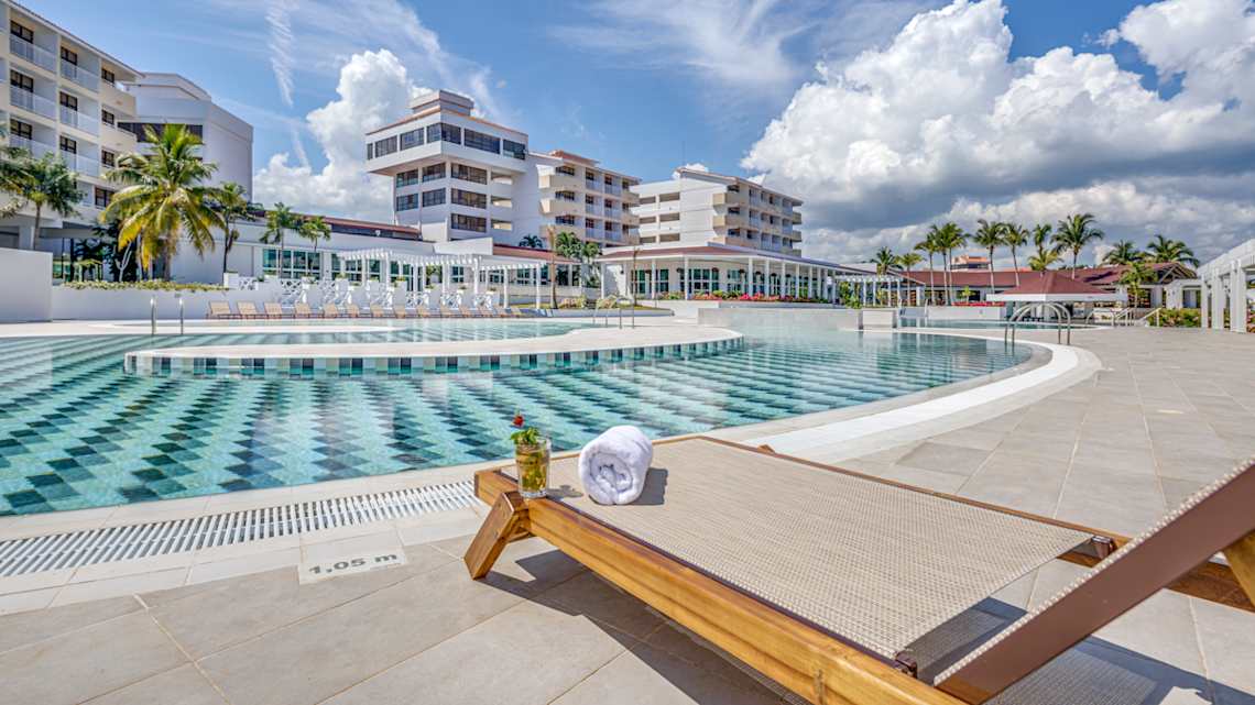 Promotion : Sun Week 2025 : Door crashers : Melia hotels and resorts : Image