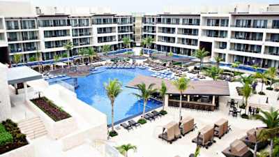 Save up to $250 CAD per room per stay at Royalton Hideaway Riviera Cancun