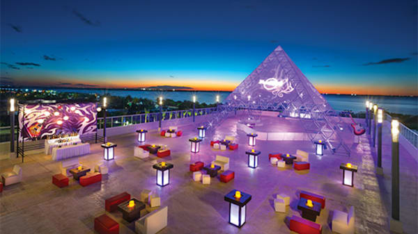 Blog: ISHQ Rocks Weddings at Hard Rock Hotels image
