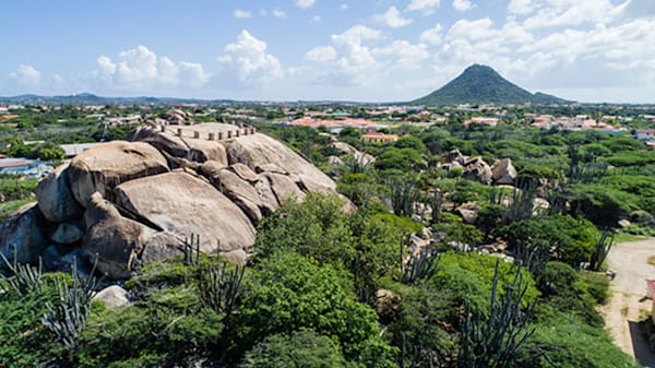 Blog: Hike up majestic rock formations in Aruba image