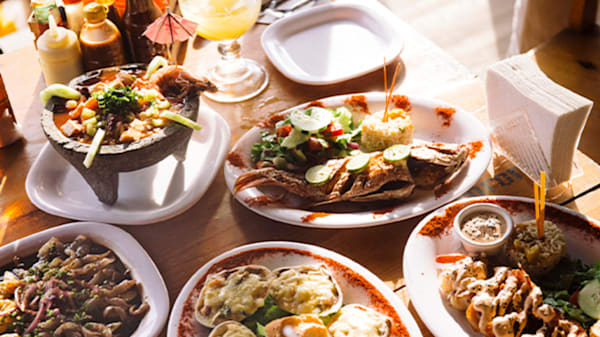 Blog: Sample regional specialties and fresh seafood image